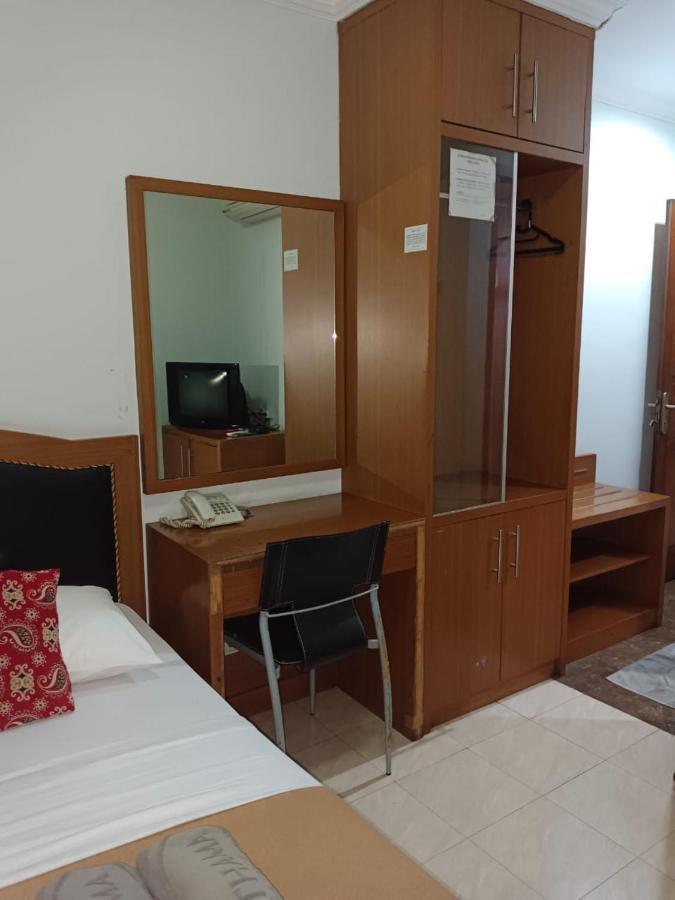 Karsa Utama Hotel 자카르타 외부 사진