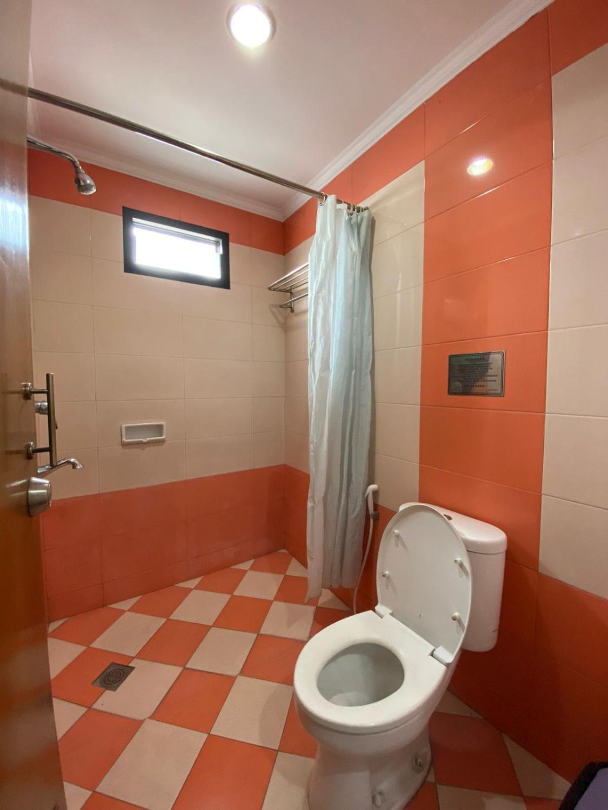 Karsa Utama Hotel 자카르타 외부 사진
