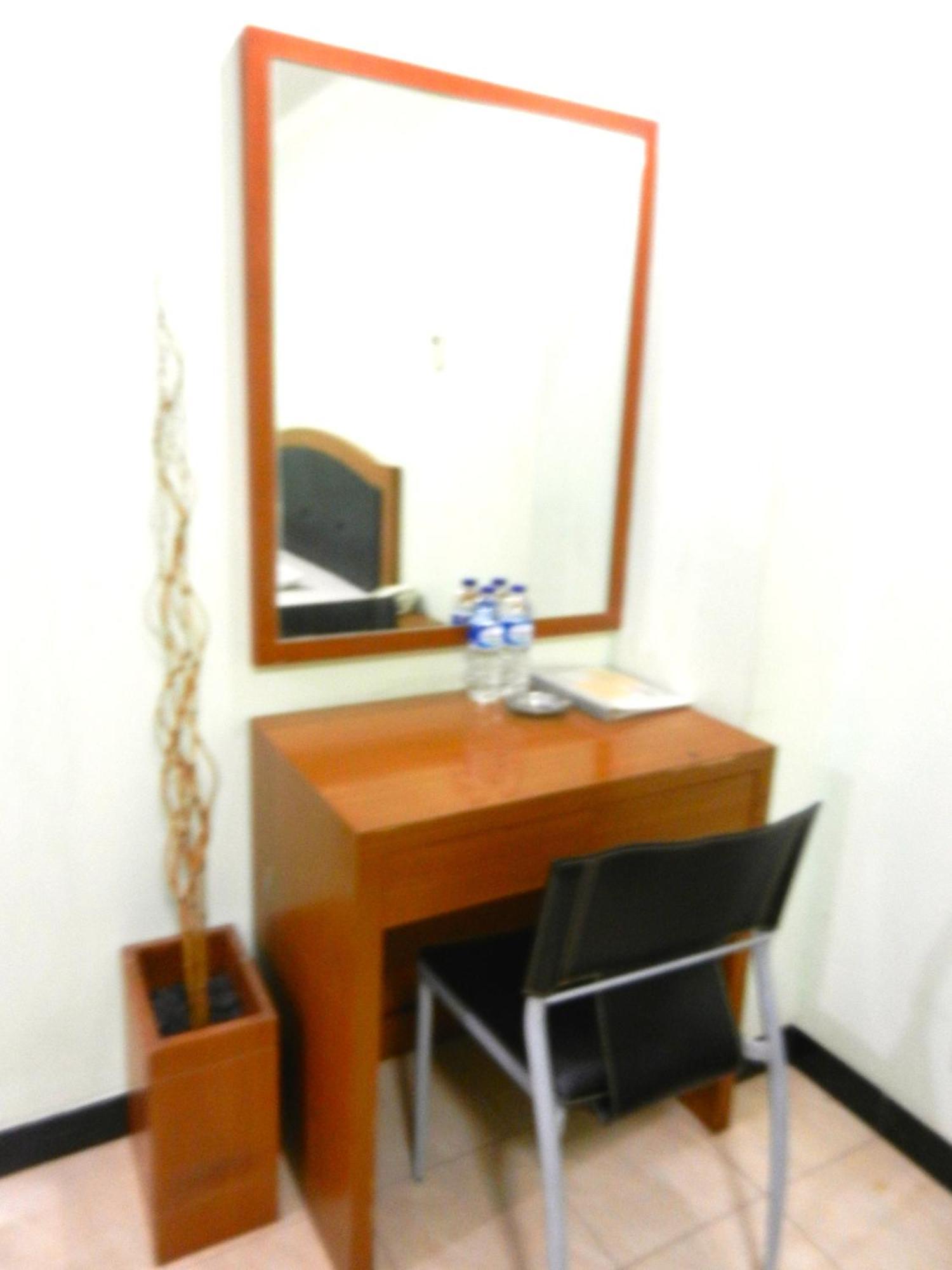 Karsa Utama Hotel 자카르타 객실 사진