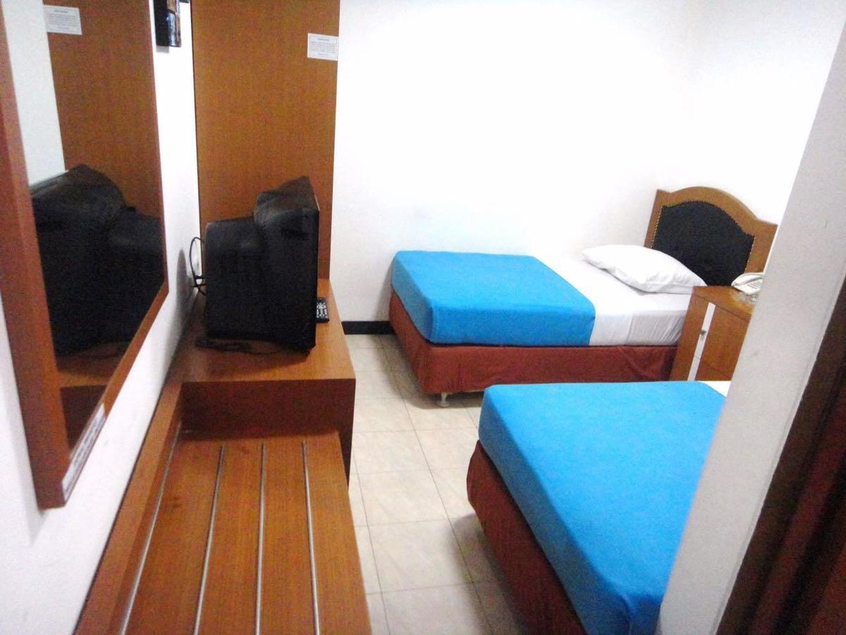Karsa Utama Hotel 자카르타 외부 사진