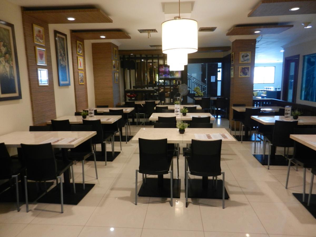 Karsa Utama Hotel 자카르타 외부 사진